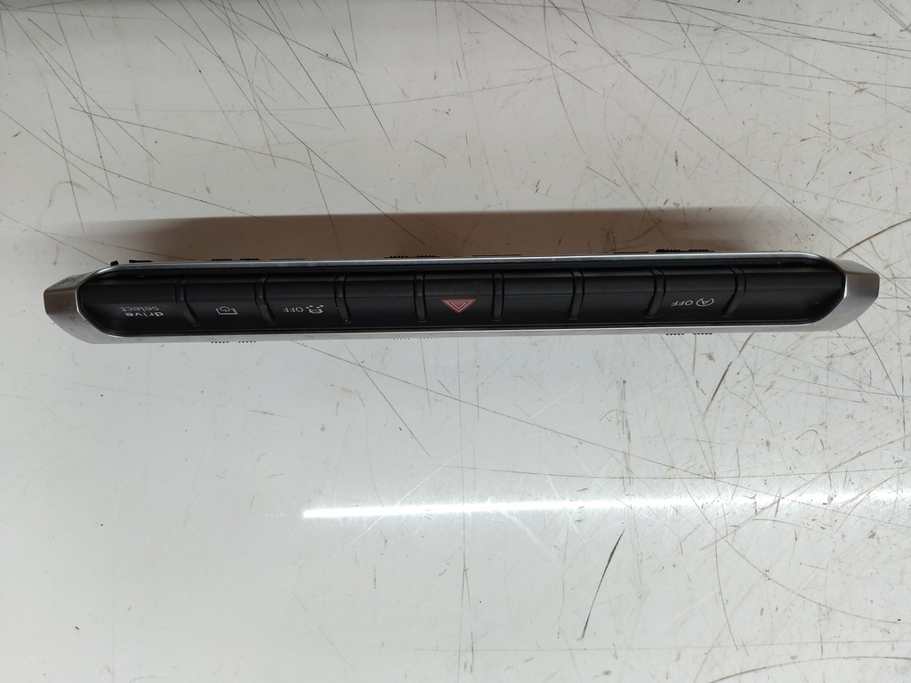 [MTD-509965] Panel de control del climatizador Audi A3 8VM 2.0 quattro Gasolina DJHA DJH 8V0925301NQ