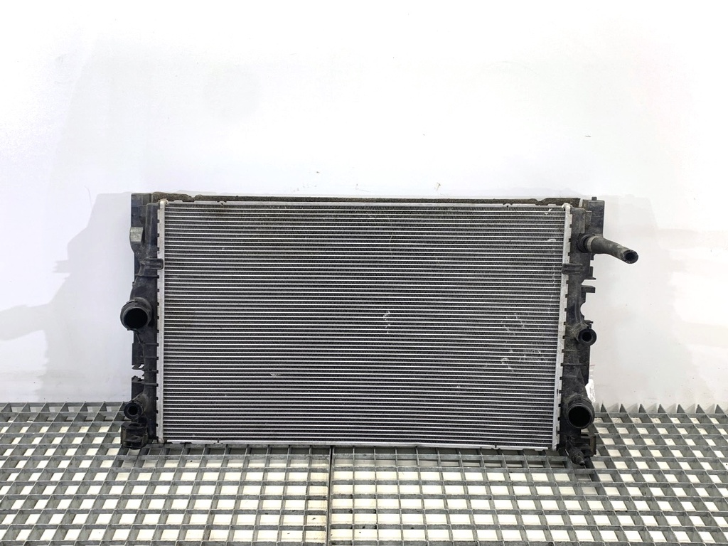 [STARK-894473] Radiador de agua BMW Serie 5 (G30, F90) 2016-2022