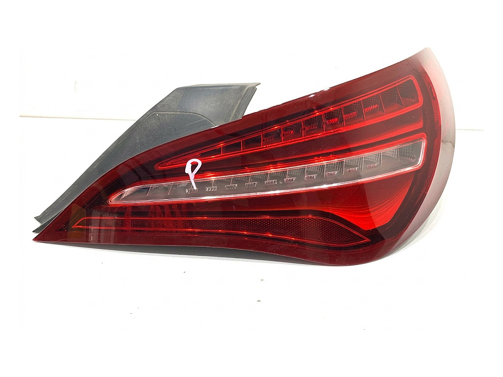 [STARK-923851] Piloto trasero derecho Mercedes-Benz CLA Shooting Brake (X117) 2015-2019