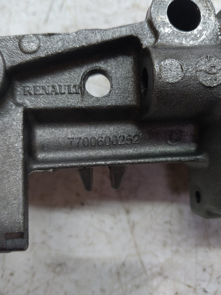 [MTD-523640] Bomba de aceite Opel Vivaro F9Q760 7700600252