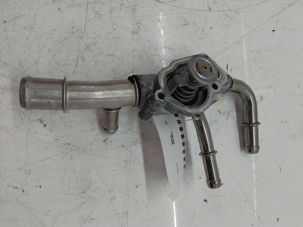 [MTD-525164] Carcasa del termostato Buick Enclave Chevrolet Traverse 3.6 V6 LFY