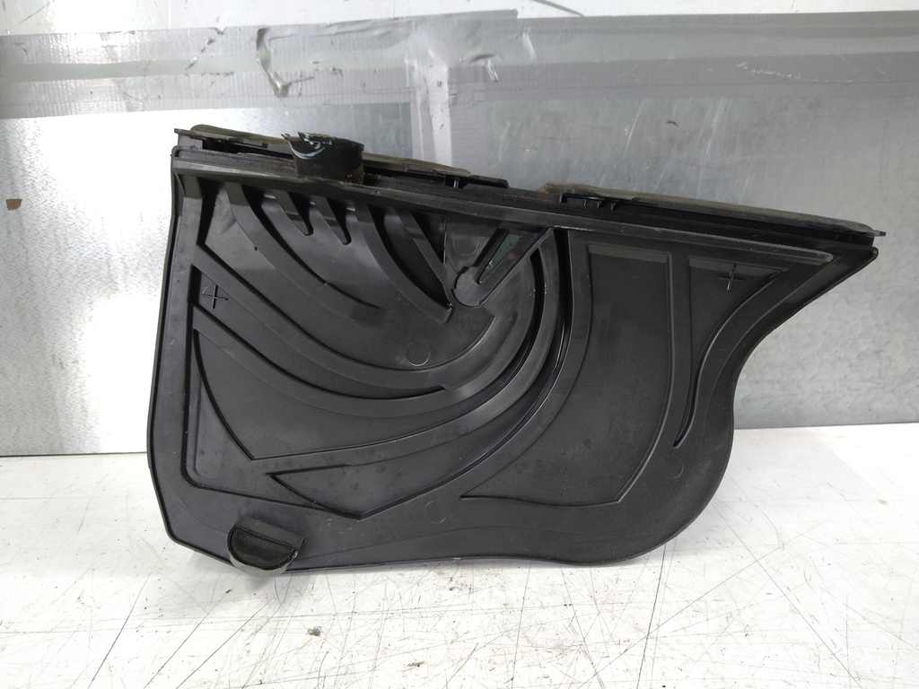 [MTD-532529] Caja de filtro de aire Mercedes Clase E W212 2010 OM642 3.0 E 350 CDI A2128300203
