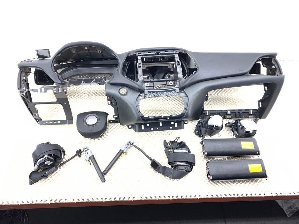 [STARK-686351] Salpicadero JEEP CHEROKEE (KL) 2013-2022 3.2 V6 200 kW