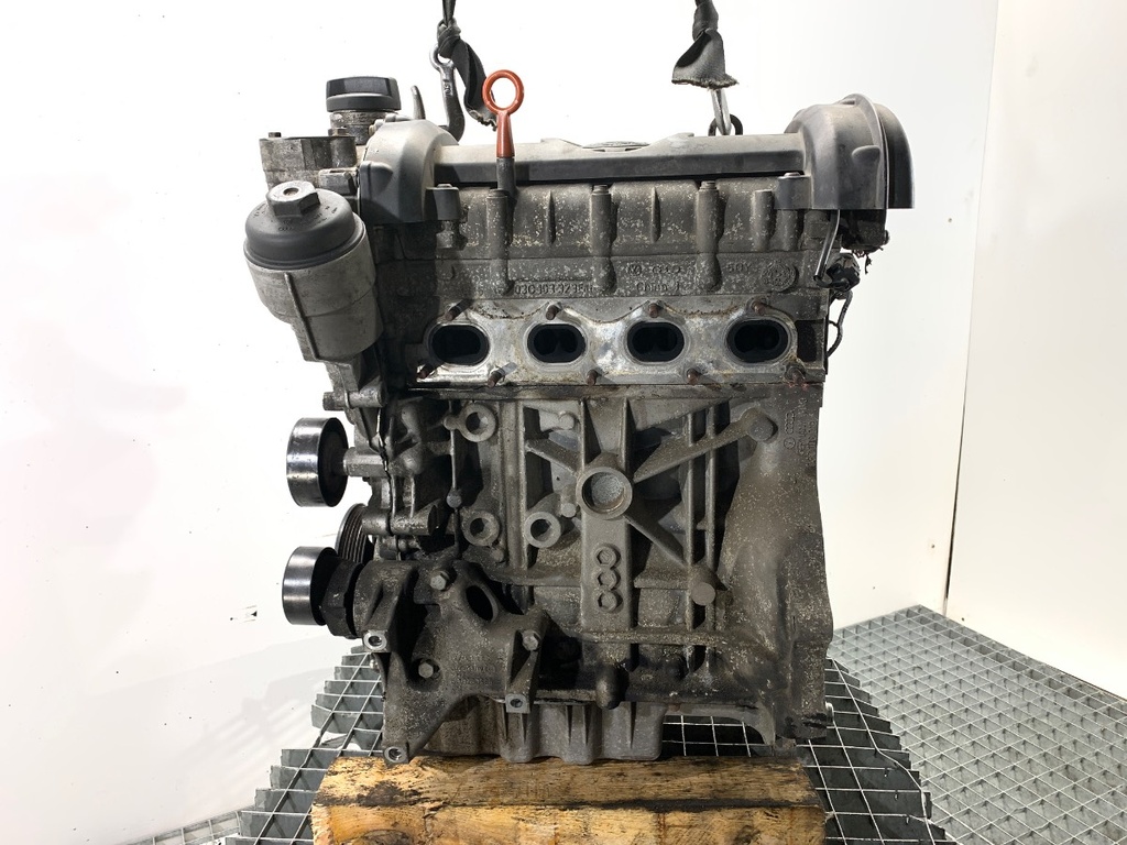 [STARK-822889] Motor SKODA ROOMSTER (5J7) 1.6 77 kW BTS 2006-2015