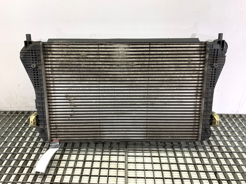 [STARK-806107] Intercooler VW Passat B7 Variant (365) 2.0 TDI 103 kW 2010-2014