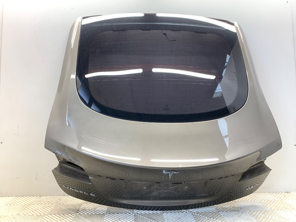 [STARK-918075] Portón trasero Tesla Model S (5YJS) 2012-2022