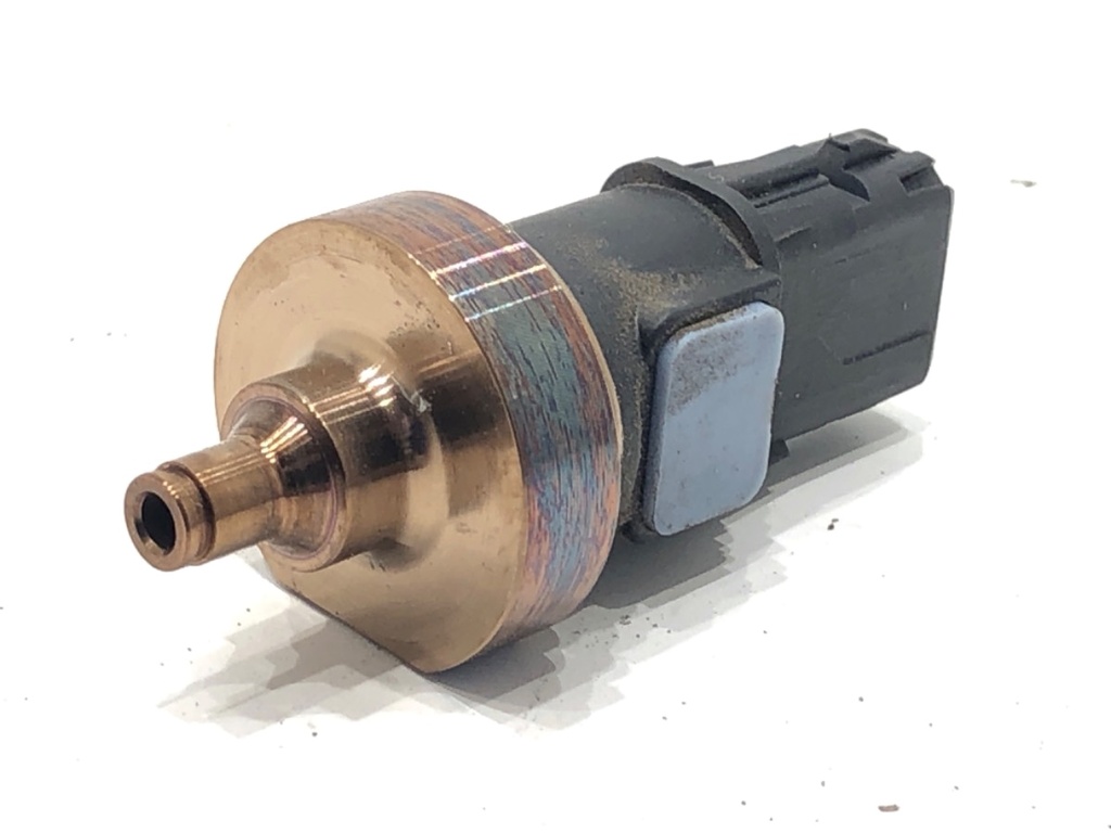 [STARK-734006] Sensor de presión de combustible Toyota Corolla Kombi (_E21_) 2.0 Hybrid 2019-2022