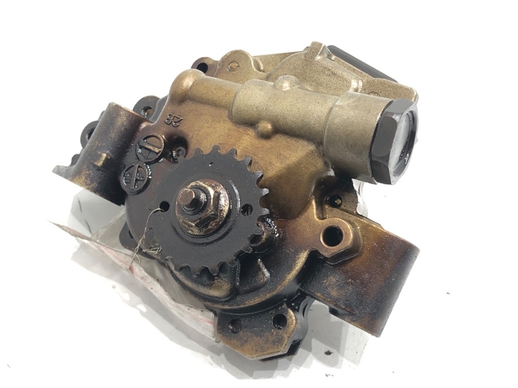 [STARK-581916] Bomba de aceite Toyota Avensis (_T25_) 2.4 (AZT251_) 2003-2008