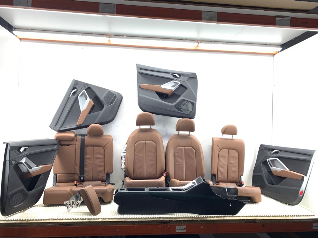[STARK-821860] Panel de puerta completo Audi Q3 Sportback (F3N) 2019-2022