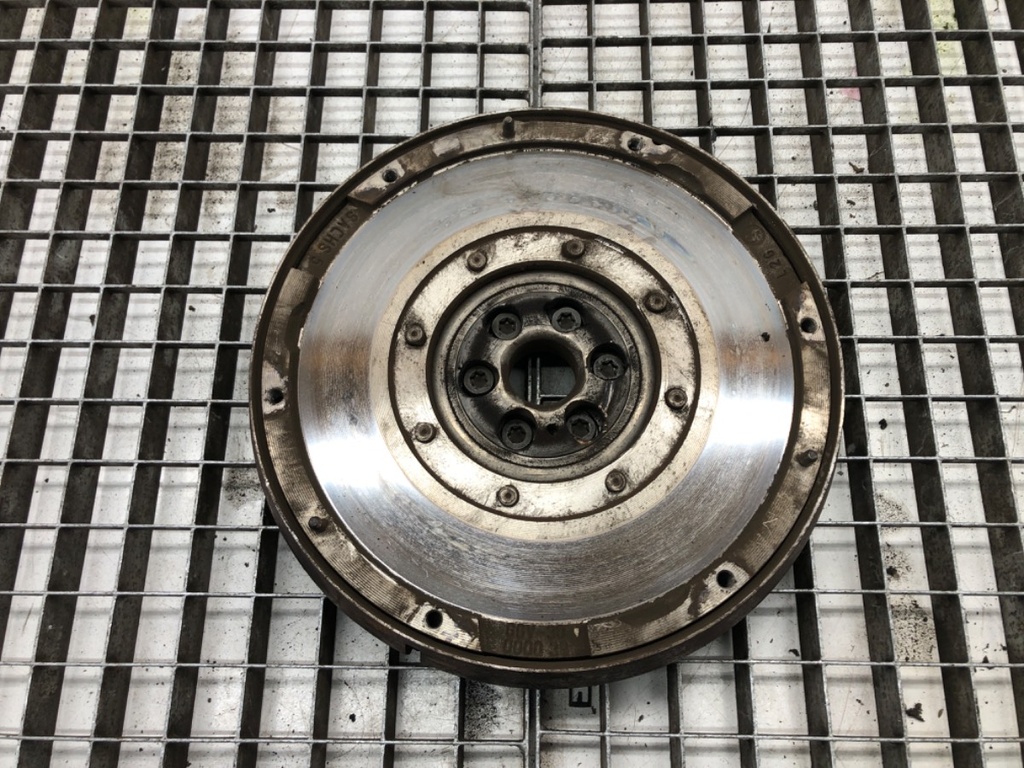 [STARK-485251] Embrague MAZDA 3 (BK) 1.6 MZ-CD 66 kW 2006-2009