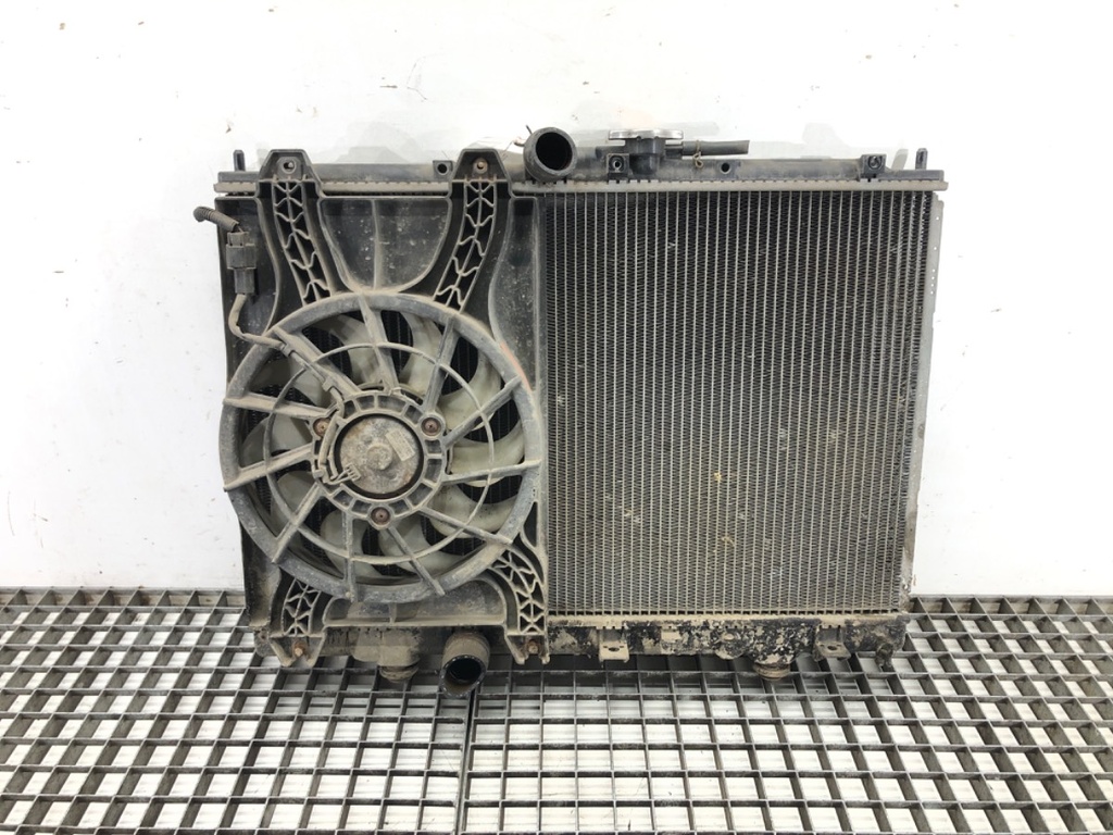 [STARK-486732] Radiador de agua Mitsubishi Pajero Pinin I 1.8 GDI 1999-2001