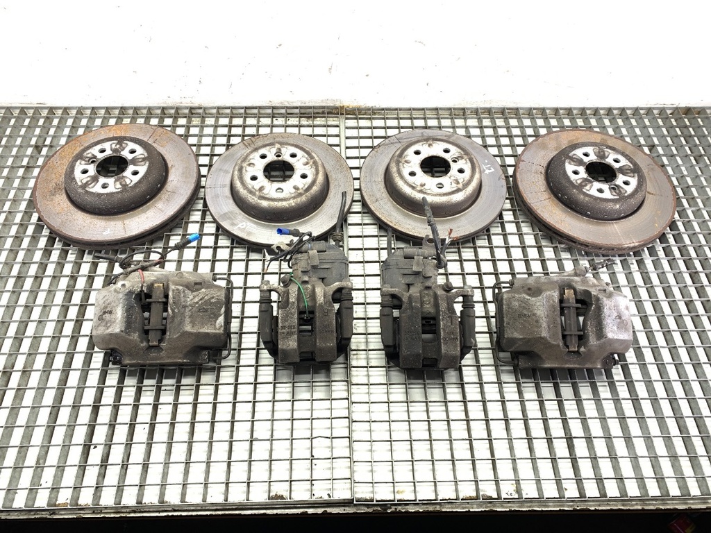 [STARK-708763] Pinza de freno delantera izquierda BMW Serie 3 Touring (G21, G81) 2019-2022