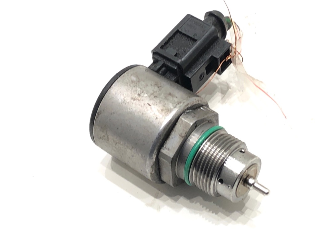 [STARK-713687] Regulador de presión de combustible SKODA OCTAVIA III (5E3, NL3, NR3) 1.6 TDI 85 kW 04L130764B