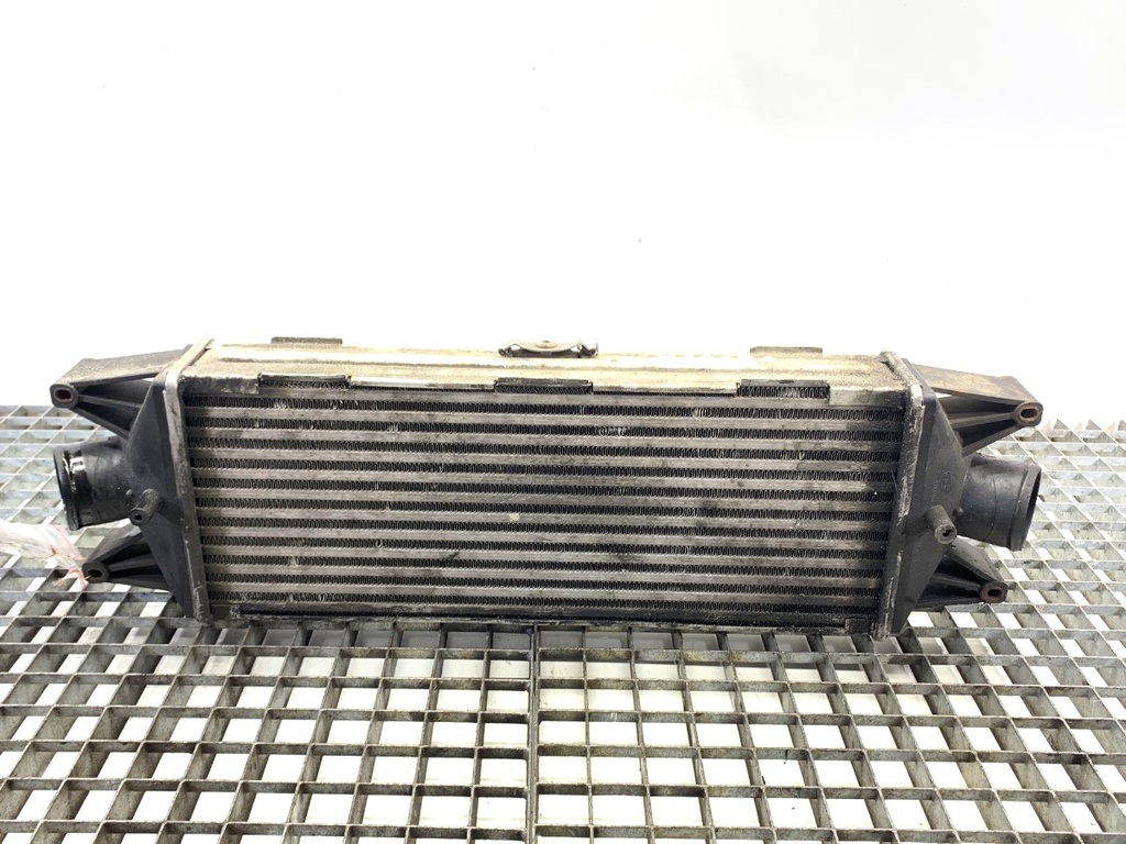 [STARK-769232] Intercooler VW Transporter V Autobus (7HB, 7HJ, 7EB, 7EJ) 1.9 TDI 2003-2015
