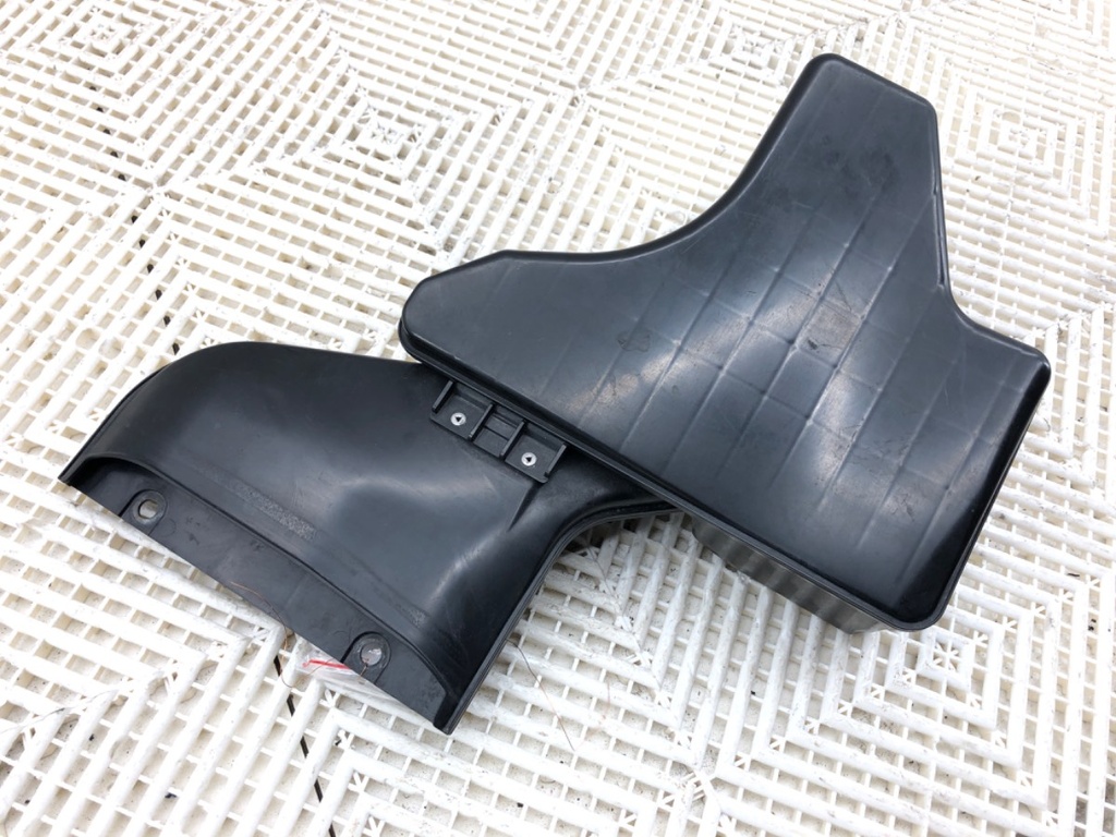 [STARK-831575] Caja de filtro de aire Mitsubishi Outlander III (GG_W, GF_W, ZJ, ZL, ZK) 2.0 4WD 2012-2022