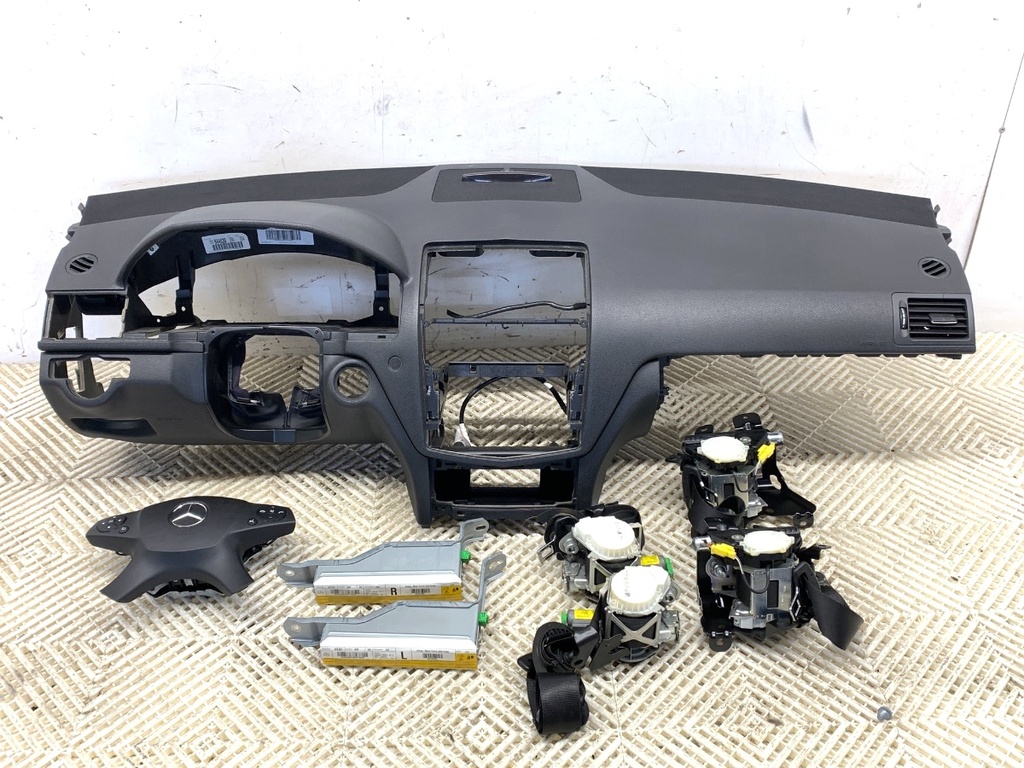 [STARK-734000] Salpicadero Mercedes-Benz Clase C T-Model (S204) 2007-2014
