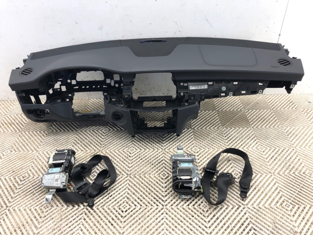 [STARK-746947] Salpicadero MERCEDES-BENZ CLS (C218) 2011-2017