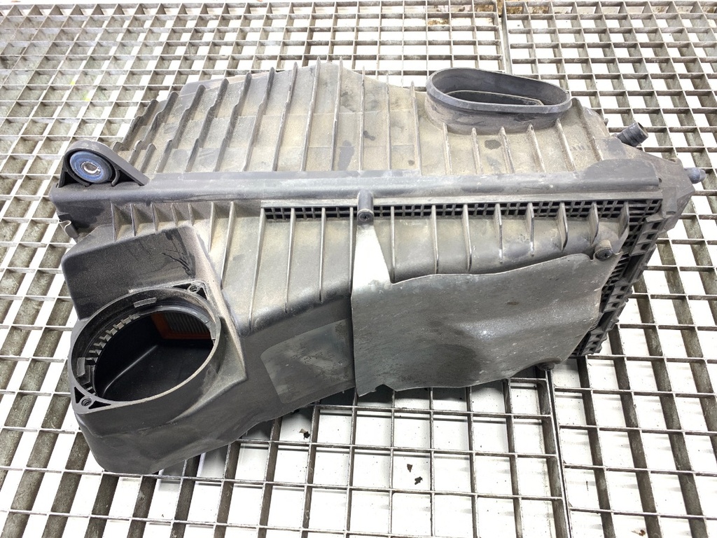 [STARK-716365] Caja de filtro de aire Audi Q7 (4LB) 4.2 TDI quattro 2006-2016
