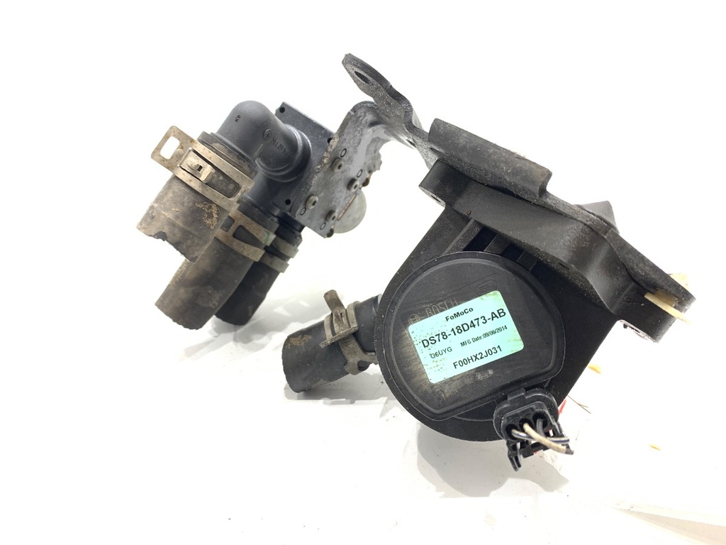 [STARK-716886] Bomba de agua adicional Ford Mondeo V sedán (CD) 2.0 Hybrid 2014-2022