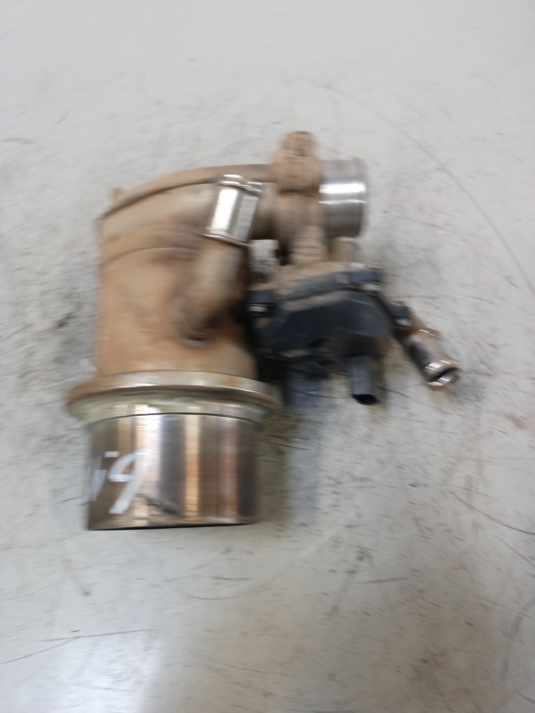 [MTD-429467] Enfriador de gases de escape Audi A3 Seat Leon VW Golf 2.0 TDI CRBC CRB 04L131512D