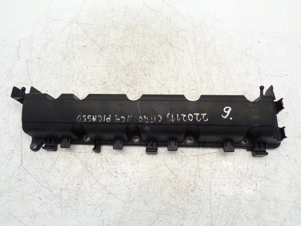 [MTD-387734] Tapa de balancines Citroën Peugeot 2.0 RFJ EW10A 9657066980