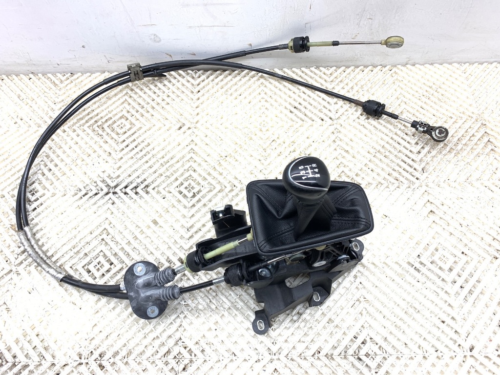 [STARK-763872] Palanca de cambios Ford Focus III 2010-2022 1.6 Ti 77 kW