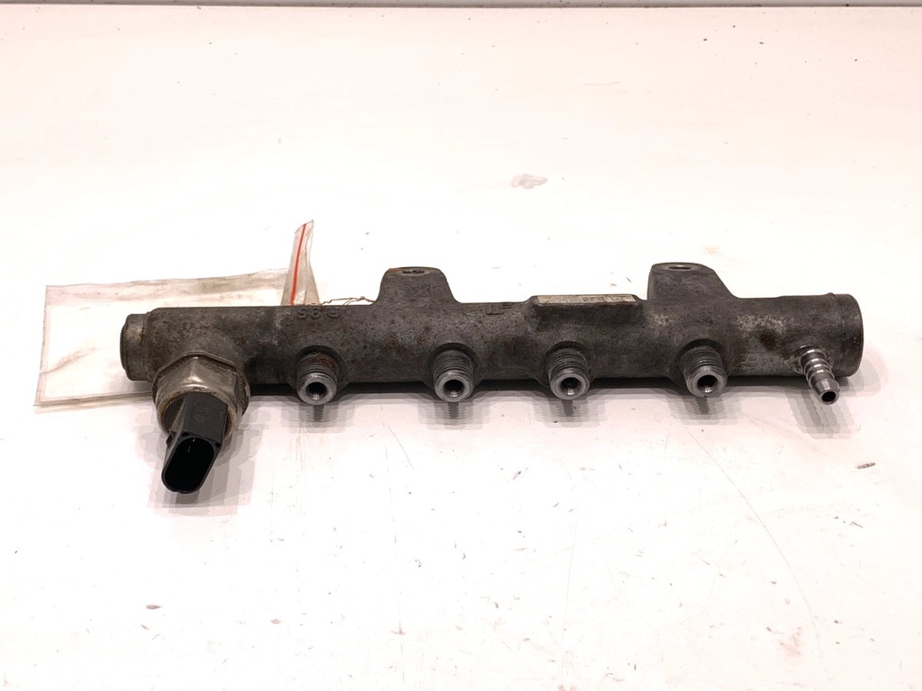 [STARK-815921] Sensor de presión de combustible SKODA FABIA III Kombi (NJ5) 1.4 TDI 77 kW (105 CV) 2014-2022