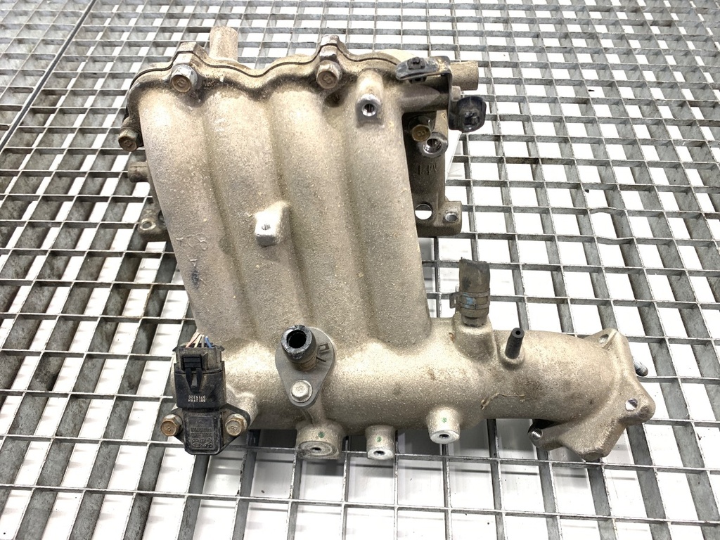 [STARK-859243] Colector de admisión HYUNDAI i10 I (PA) 2007-2022 1.1 49 kW (67 CV) gasolina