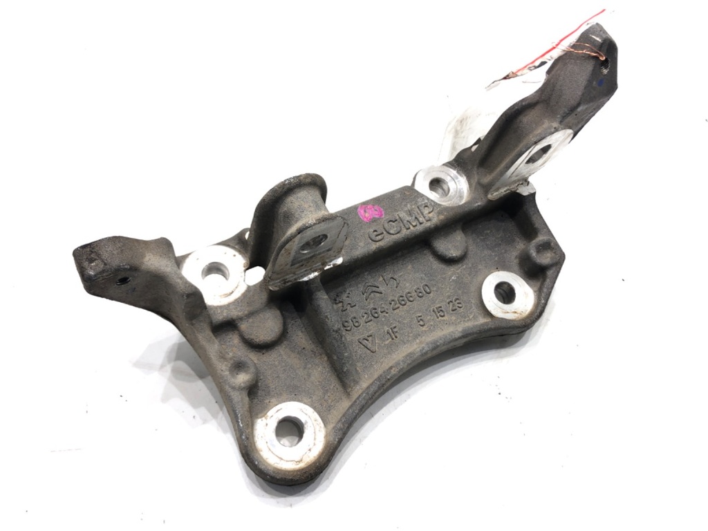 [STARK-656296] Soporte de motor PEUGEOT 208 II (UB_, UP_, UW_, UJ_) 2019-2022