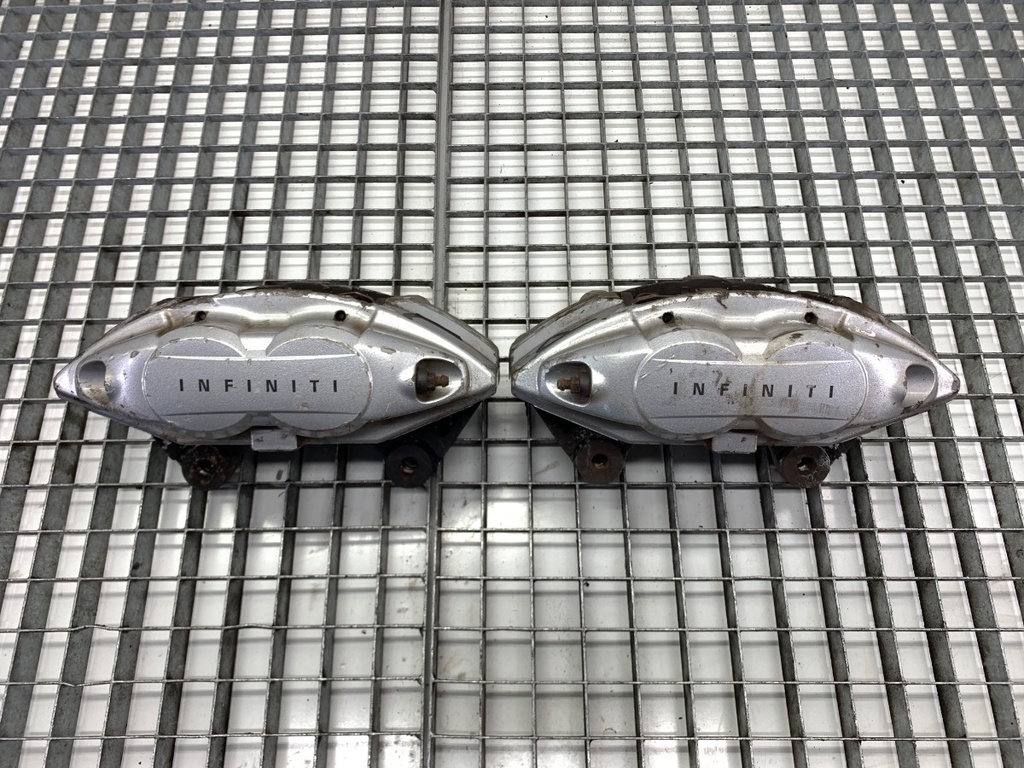 [STARK-853983] Pinza de freno delantera derecha INFINITI Q50 2013-2022