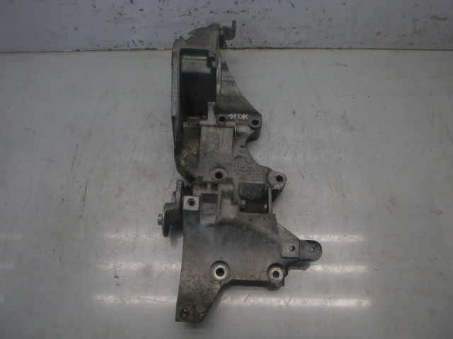 [MTD-136551] Soporte de alternador 03L903143Q para Audi A1, A3, Seat Altea, Ibiza, Leon, Toledo, VW Golf, Passat, Polo, Touran, Skoda Fabia, Octavia, Superb, Yeti 2.0 TDI CFF/CFFA/CFFB/CFFD