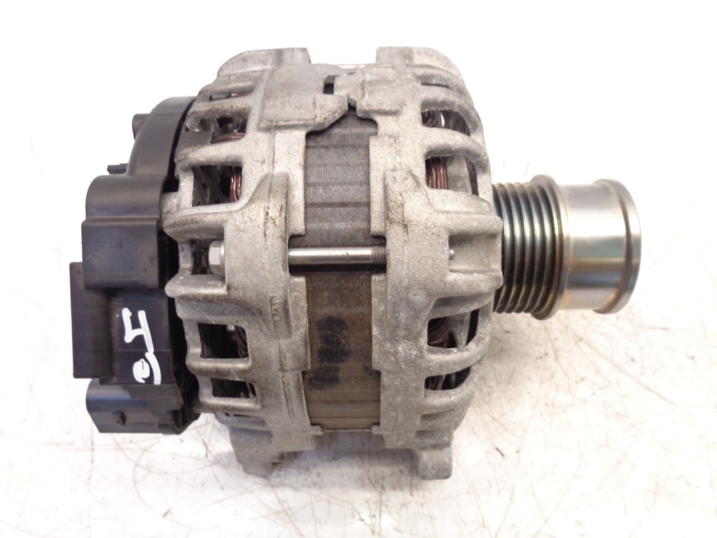 [MTD-372702] Alternador 110A para Audi A1 1.0 TFSI CHZB/CHZ 04E903015A