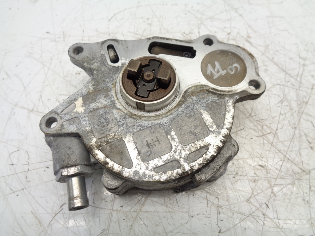 [MTD-375220] Bomba de vacío para Audi A5 8T 2.0 TDI CGLC/CGL 03L145100F