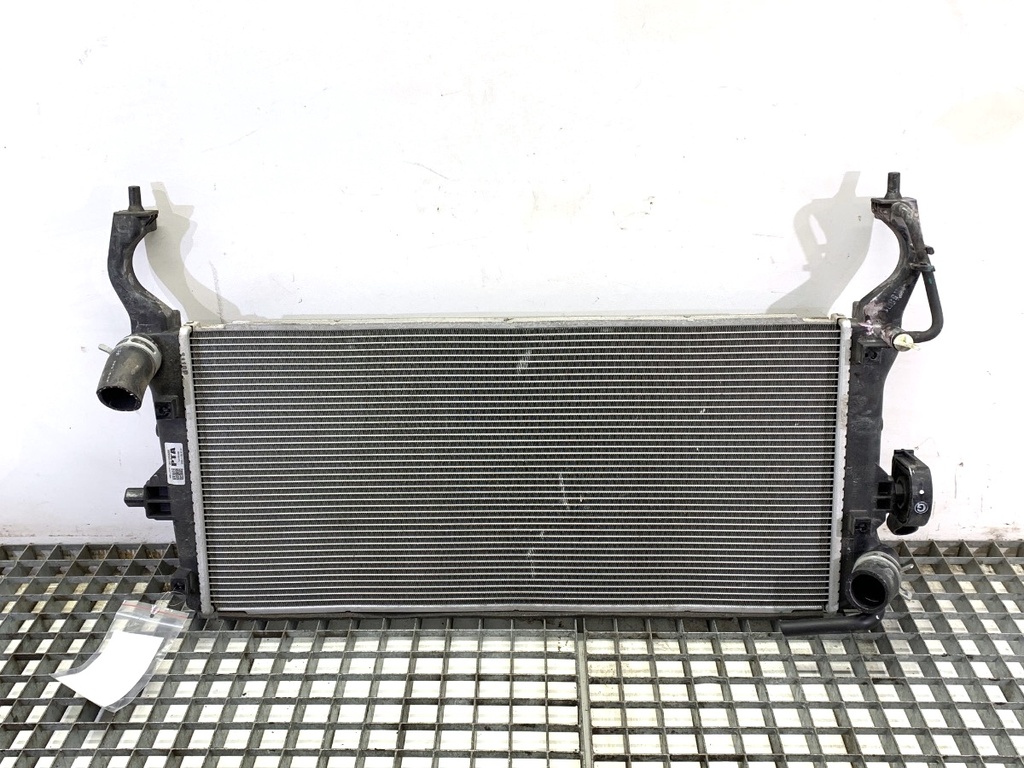 [STARK-885899] Radiador de agua HYUNDAI i30 Kombi (PDE) 1.0 T-GDI 88 kW 2017-2022