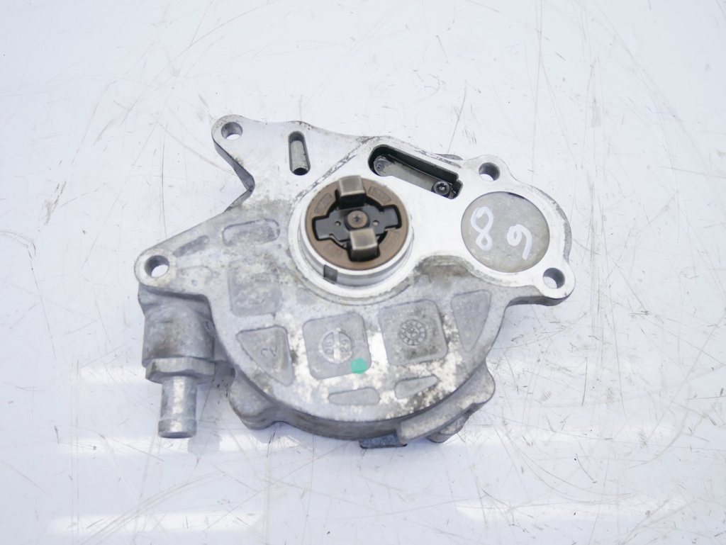 [MTD-387005] Bomba de vacío Audi A4 B8 2.0 TDI 03L145100