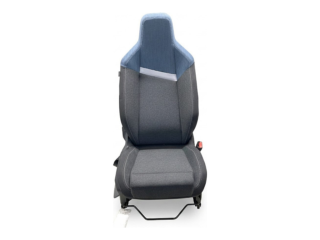 [STARK-921661] Asiento delantero derecho OPEL FRONTERA (OV24) 2024- 1.2 MHEV 100kW (136KM)