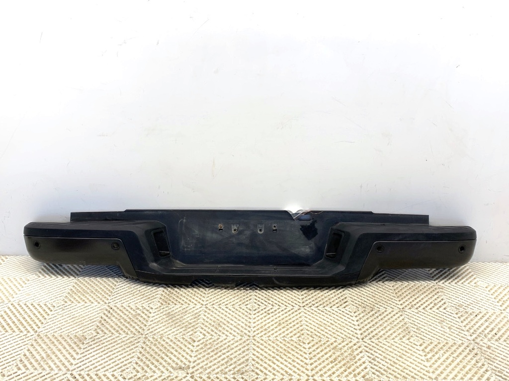 [STARK-911119] Parachoques trasero Ford Ranger (TKE) 2011-2022