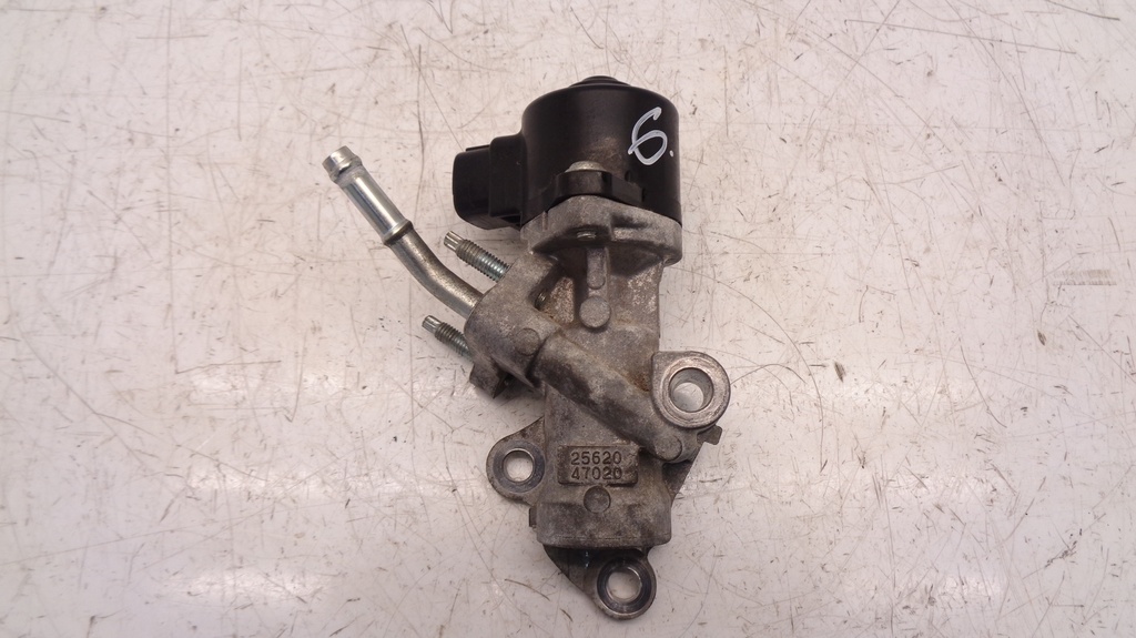 [MTD-392647] Válvula EGR para Toyota Yaris, Urban, Auris, Subaru Trezia, Aston Martin Cygne 1.3 gasolina 1NR/1NR-FE 2562047020
