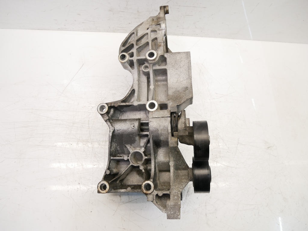 [MTD-403795] Soporte Audi A4 B8 2.0 TDI CJCB CJC 03L903143R