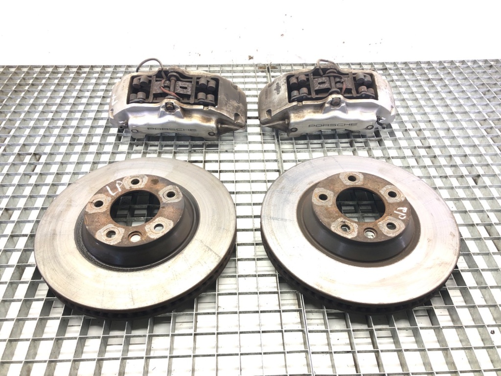 [STARK-593178] Pinza de freno delantera izquierda Porsche Cayenne (9PA) 2002-2010
