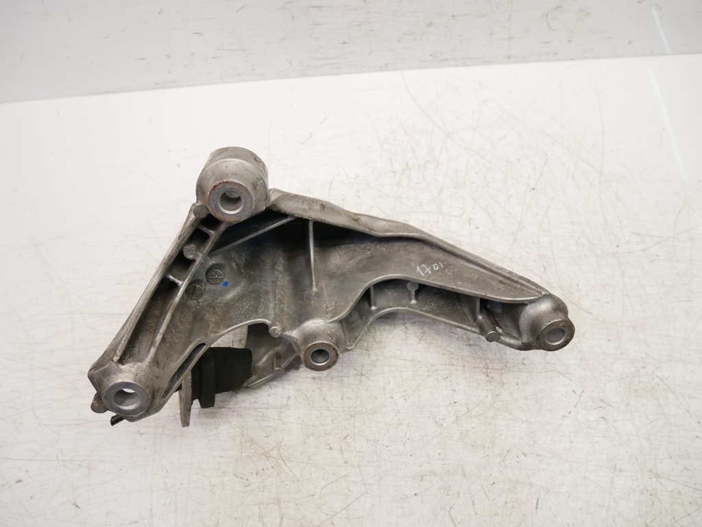 [MTD-406051] Soporte motor Audi A4 B9 A5 Q5 2.0 TDI DETA DET 4M0199307AD