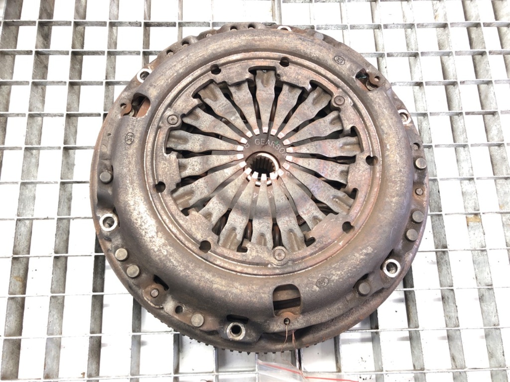 [STARK-629358] Embrague PEUGEOT PARTNER (K9) 1.5 BlueHDi 100 75 kW 2018-2022