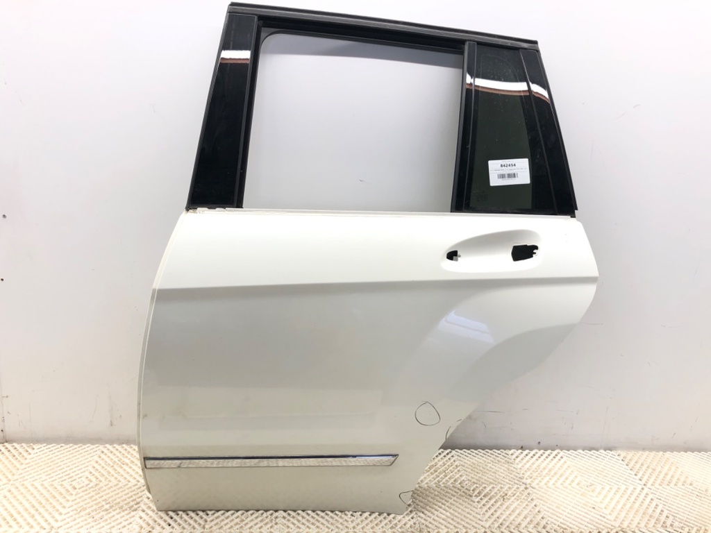 [STARK-842454] Puerta trasera izquierda Mercedes-Benz GLK (X204) 2008-2015
