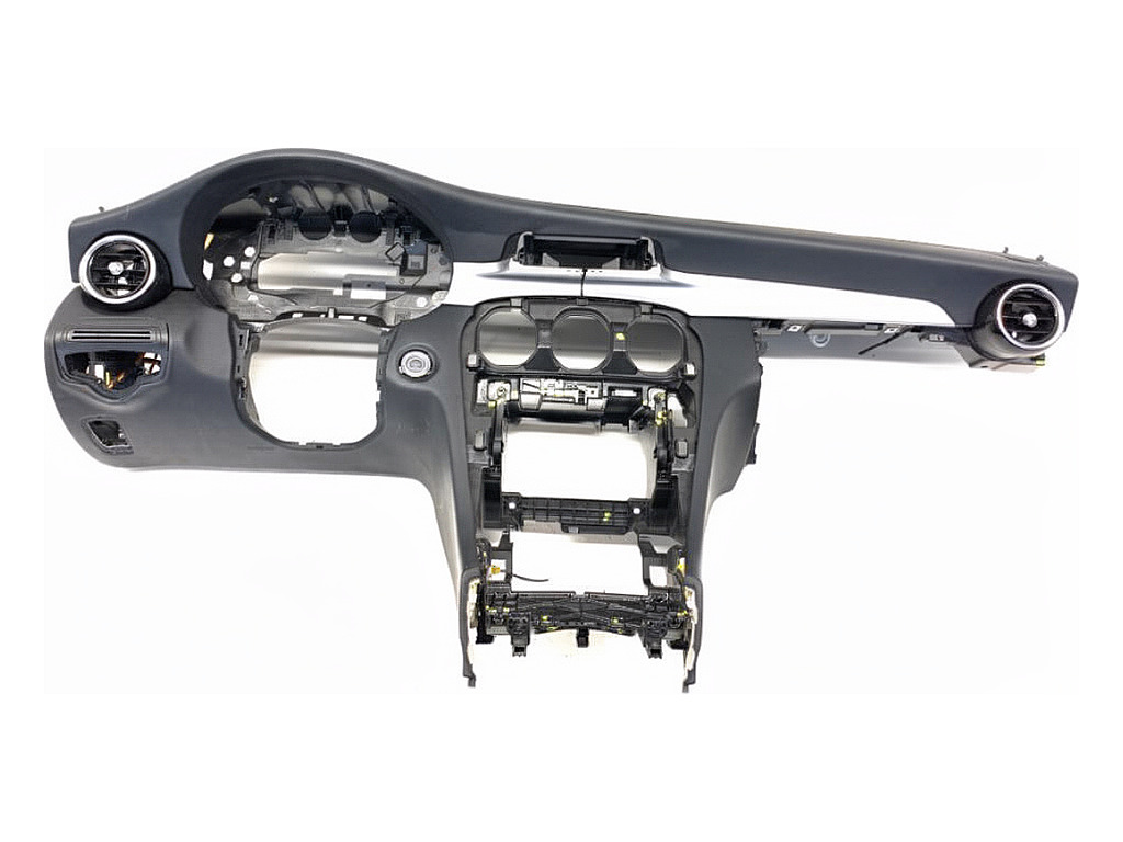 [STARK-924883] Salpicadero Mercedes-Benz Clase C (W205) 2013-2022