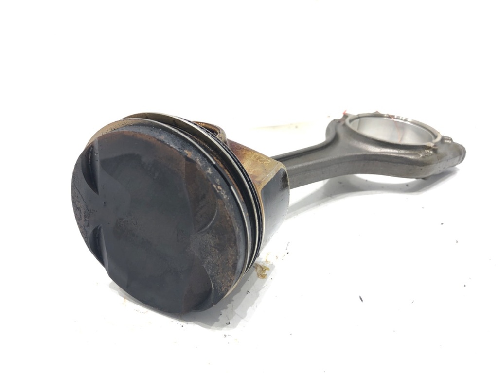 [STARK-730081] Pistón con biela Skoda Octavia III 1.4 TSI 110 kW (150 CV) gasolina 2014-2020