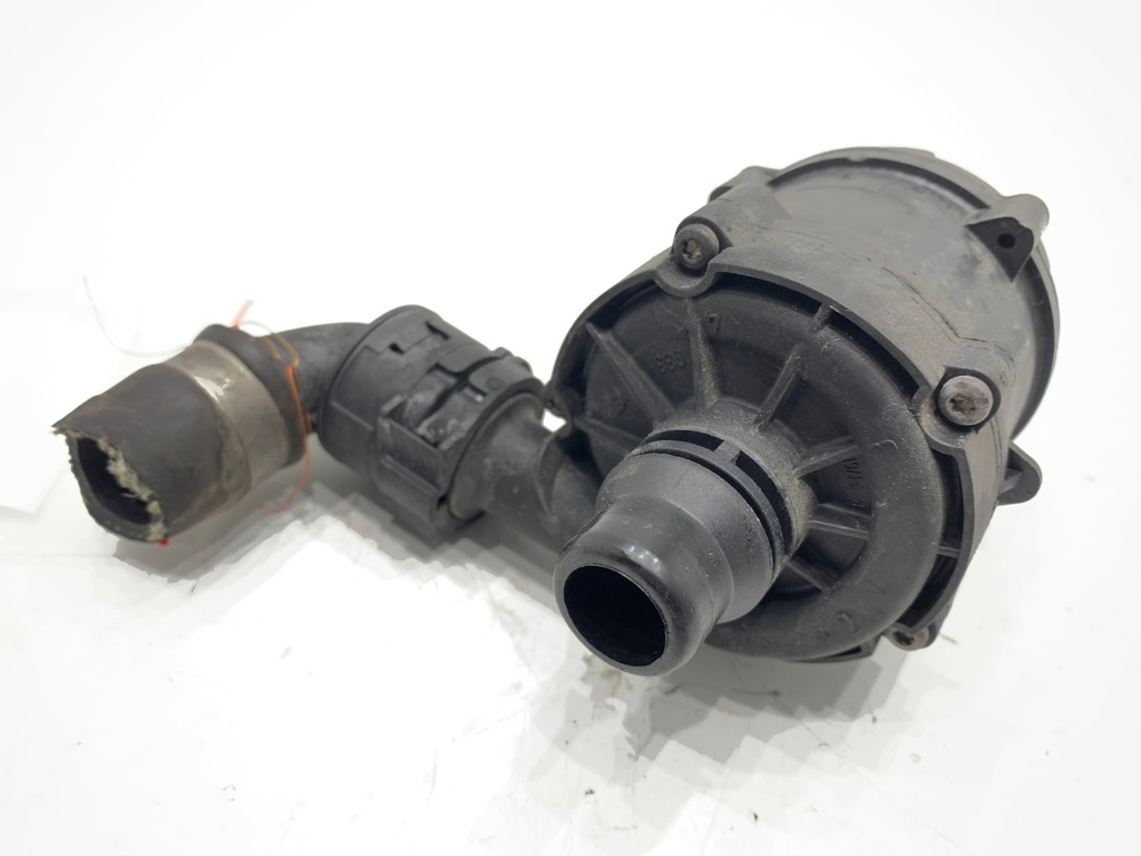 [STARK-756987] Bomba de agua adicional BMW Serie 5 (G30, F90) 530e Plug-in-Hybrid 2017-2022