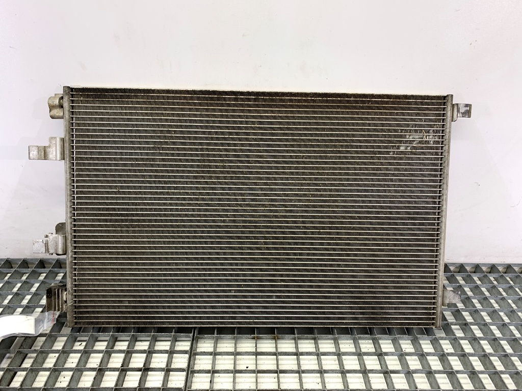 [STARK-788391] Radiador de aire acondicionado Nissan Qashqai / Qashqai +2 I (J10, NJ10, JJ10E) 2006-2014