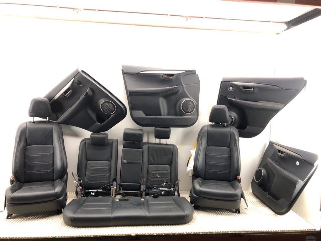 [STARK-795652] Panel lateral completo de puerta Lexus NX (_Z1_) 2014-2022