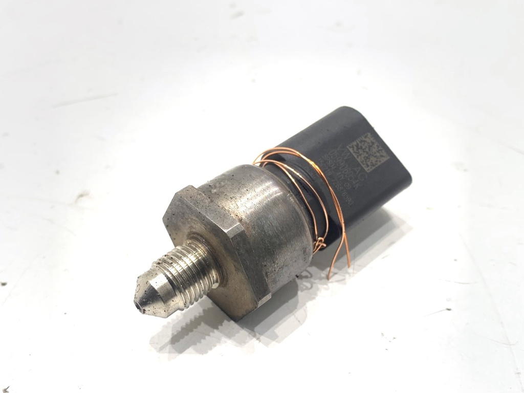 [STARK-812504] Sensor de presión de combustible Audi A8 D5 (4N2, 4N8) 2017-2022 50 TDI Mild Hybrid