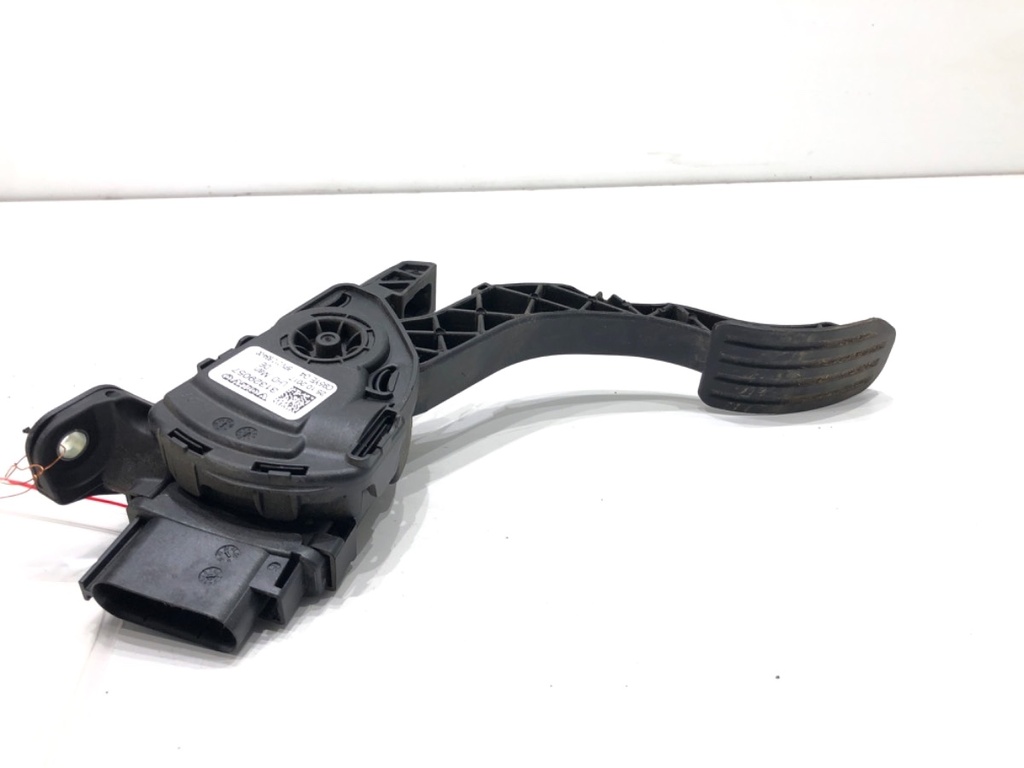 [STARK-820503] Potenciometro de mariposa Volvo V60 I 2.0 D3 110 kW 2015-2018
